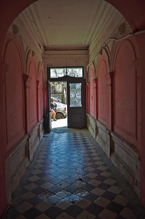 Griboedov Hostel & Suites Tbilisi Exterior foto