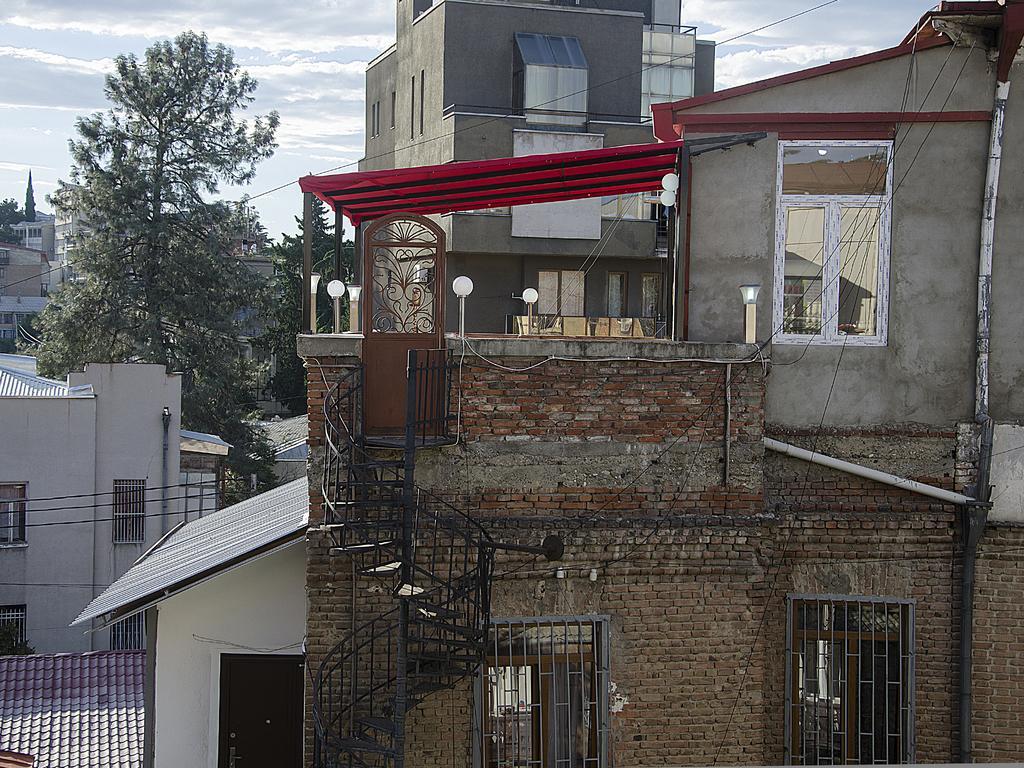 Griboedov Hostel & Suites Tbilisi Exterior foto