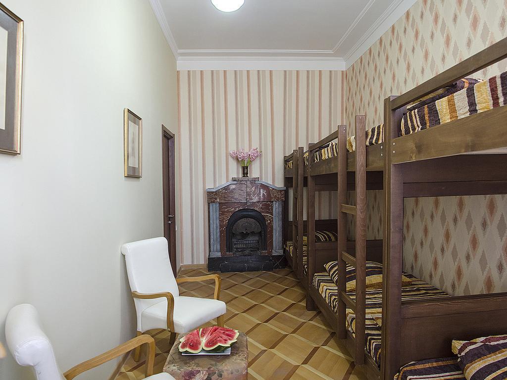 Griboedov Hostel & Suites Tbilisi Exterior foto