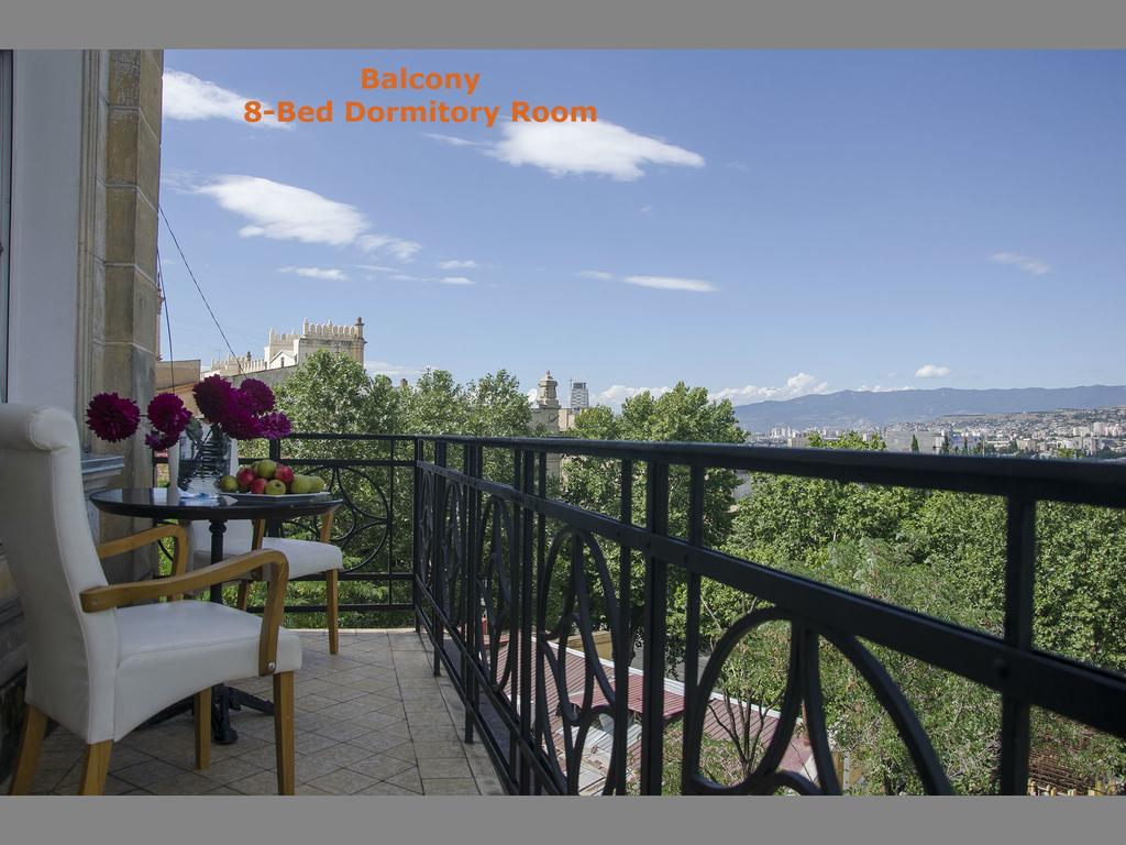 Griboedov Hostel & Suites Tbilisi Exterior foto